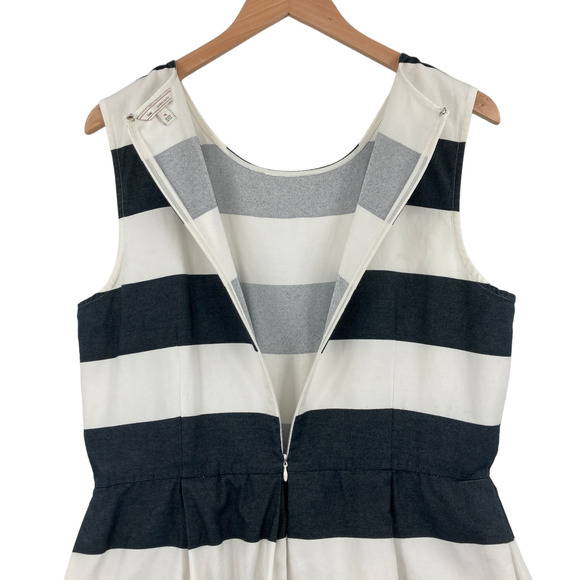 Gap Sheath Dress Women Size 14 White Gray Striped Sleeveless Round Neck Back Zip - Picture 12 of 16